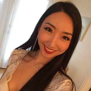 Meet your Posher, Jennie